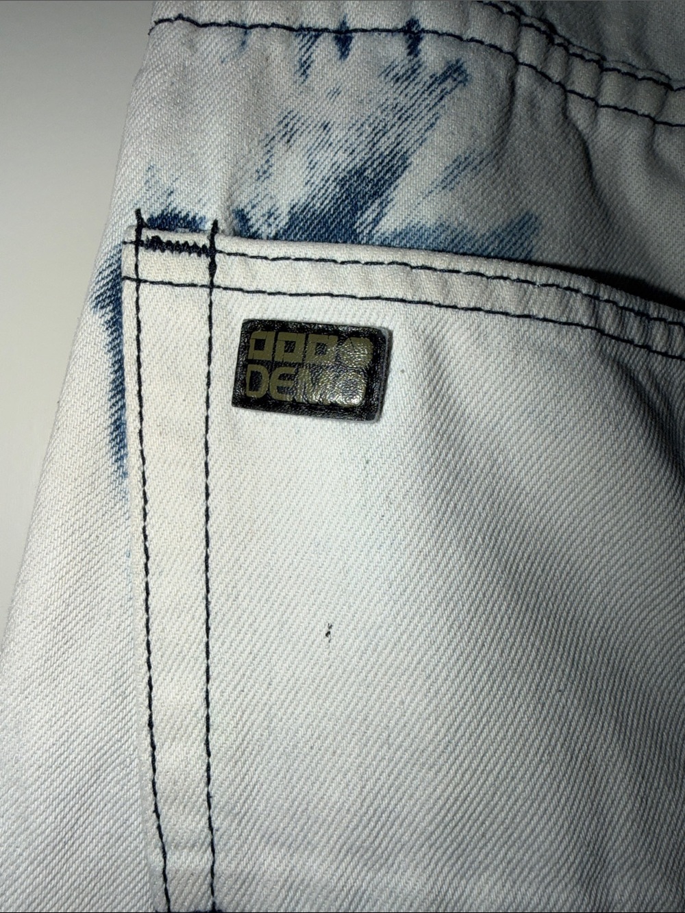Demolition Acid-Wash Blue Lightning Embroidered Men’s Jeans - Picture 6 of 10